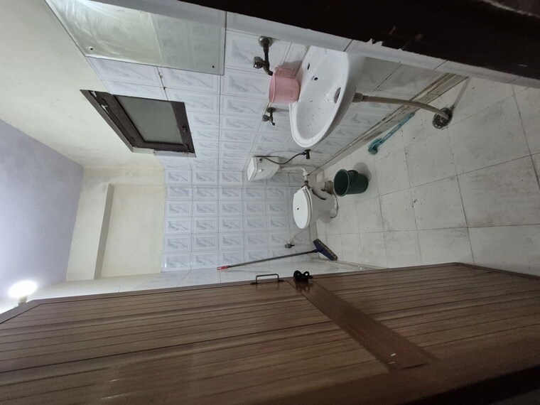 Master Bedroom, mayur vihar 2.5 Bedroom 650 Sq.Ft. Builder Floor In Mayur Vihar Delhi 9931330