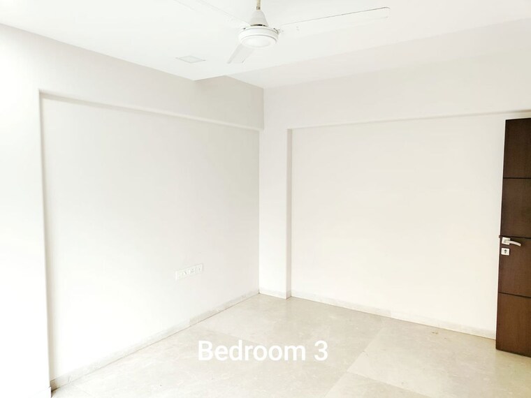 Room, eminente-i 3 Bedroom 1600 Sq.Ft. Apartment In Khar West Mumbai 9931347