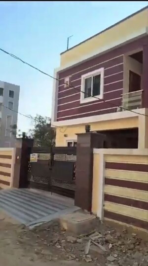 4 BHK Villa For Sale in Mallampet