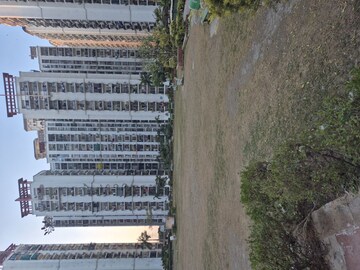 2 BHK Apartment – Exterior View View at Antriksh Golf View, Sector 78 - for Rent