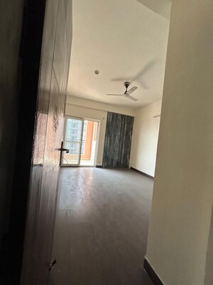 Room in 2.5 BHK Apartment at Assotech The Nest, Sain Vihar – for Sale