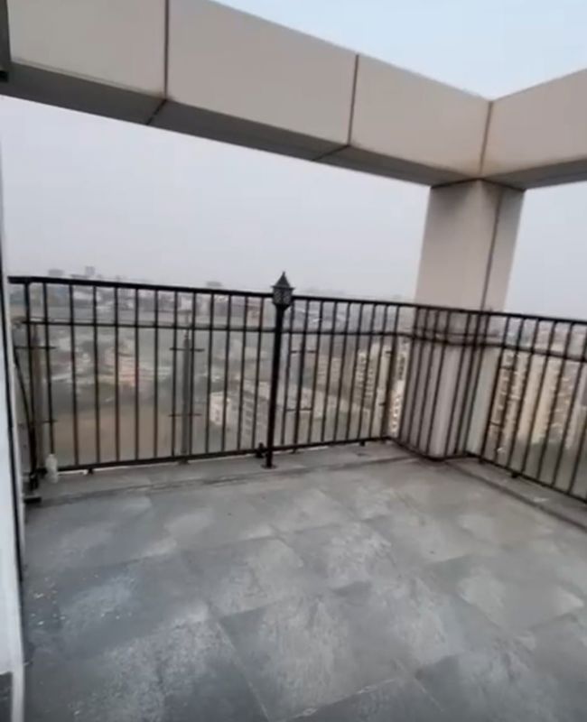 5 BHK + Study Room Penthouse For Rent in Marvel Albero