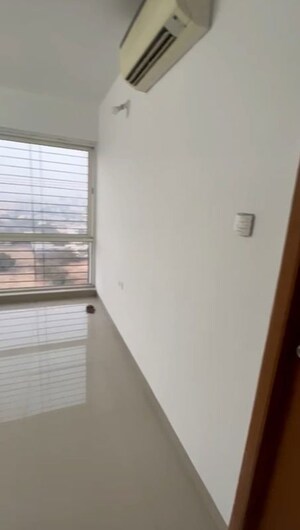 Room in 5 BHK Penthouse at Marvel Albero, Kondhwa – for Rent