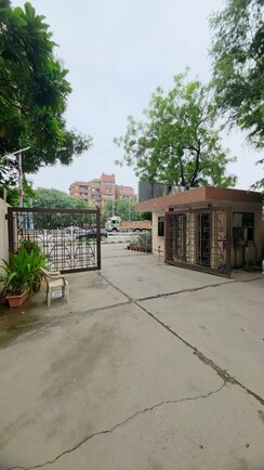 Plot For Sale in Sector 122