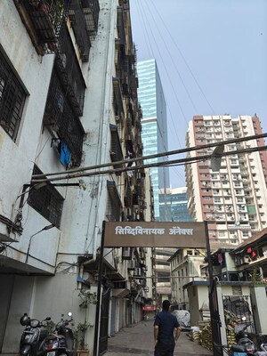 1 BHK Apartment – Exterior View View at God Gifts Building, Lower Parel - for Rent