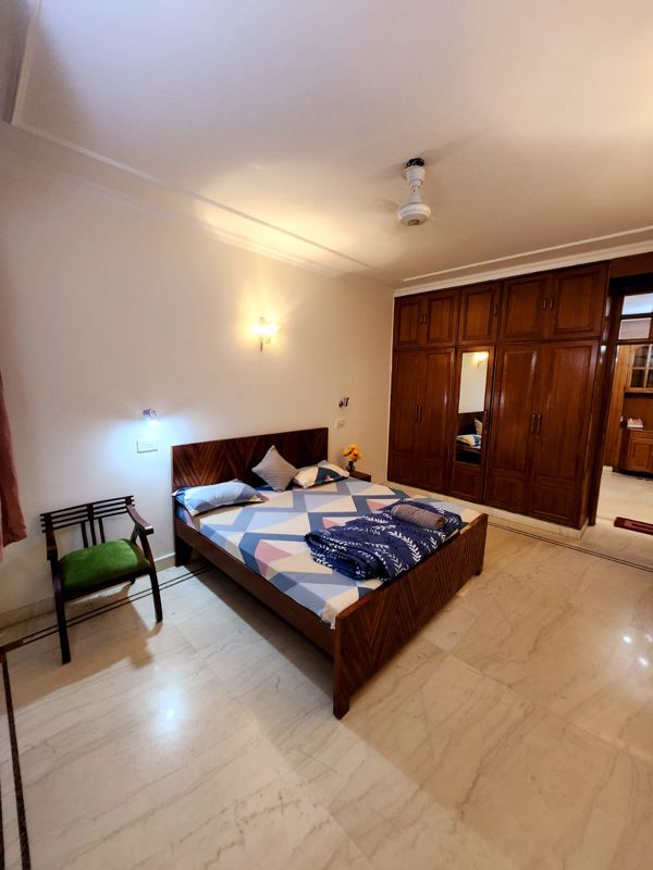 3 BHK Apartment For Rent in East Of Kailash