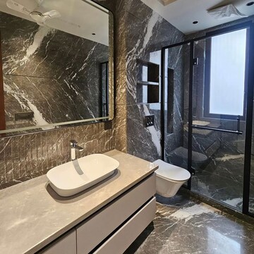 Kitchen in 3.5 BHK Builder Floor at Dlf Phase I – for Sale