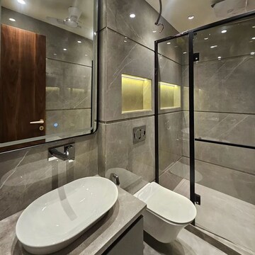 Team Area in 3.5 BHK Builder Floor at Dlf Phase I – for Sale