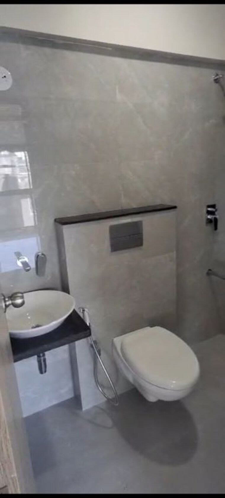 Bathroom, jp-eminence 1 Bedroom 393 Sq.Ft. Apartment In Andheri West Mumbai 9931431