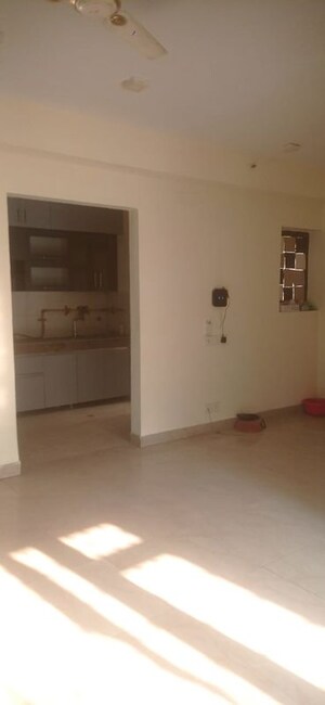 Room in 2.5 BHK Apartment at Amrapali Empire, Sain Vihar – for Sale