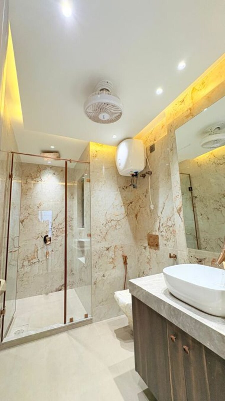 Bathroom, bptp-green-oaks 3 Bedroom 180 Sq.Yd. Builder Floor In Sector 70a Gurgaon 9931487