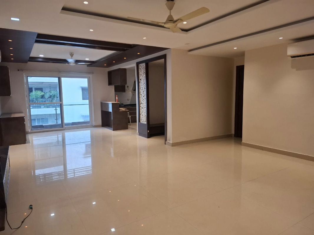 3.5 BHK + Pooja Room Apartment For Rent in Banjara Hills