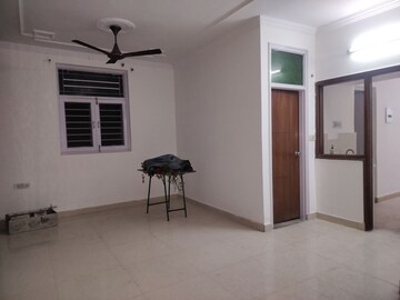 4 BHK Apartment For Rent in Sarita Vihar