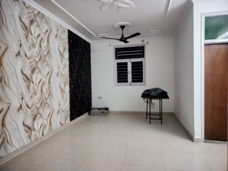 Room, sarita vihar 4 Bedroom 1700 Sq.Ft. Apartment In Sarita Vihar Delhi 9931495