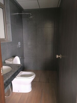 Master Bedroom in 2 BHK Apartment at Kalpataru Paramount, Kapur Bawdi – for Sale