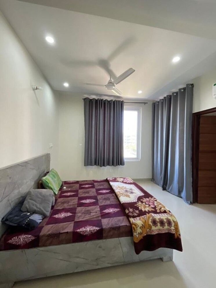 Bedroom, sbp-gateway-of-dreams 2 Bedroom 1200 Sq.Ft. Apartment In Dhakoli Zirakpur 9931503