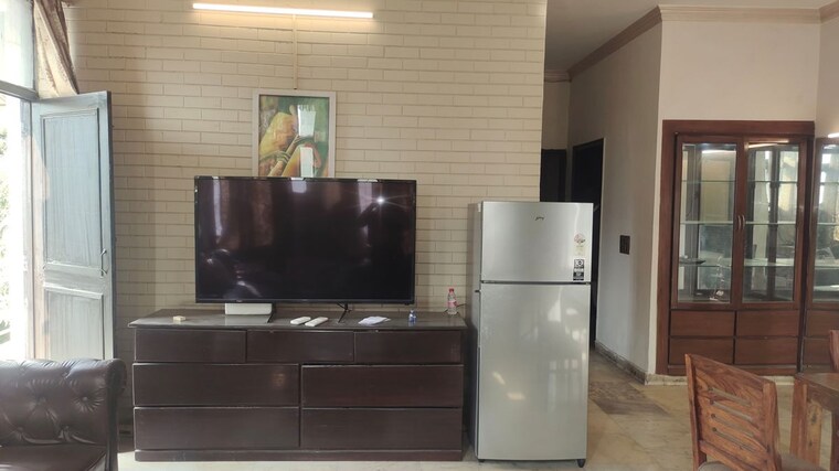 Kitchen, east of kailash 2 Bedroom 1500 Sq.Ft. Builder Floor In East Of Kailash Delhi 9931518