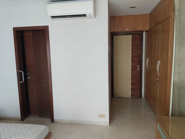 Room, juhu-scheme 3.5 Bedroom 1950 Sq.Ft. Apartment In Juhu Mumbai 9931522