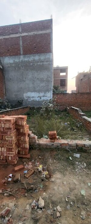  Plot For Sale in Dlf Ankur Vihar