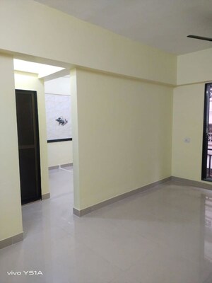 Room in 1 BHK Apartment at Iris CHS, Kasarvadavali – for Rent