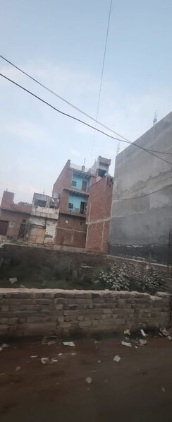 Plot For Sale in Dlf Ankur Vihar