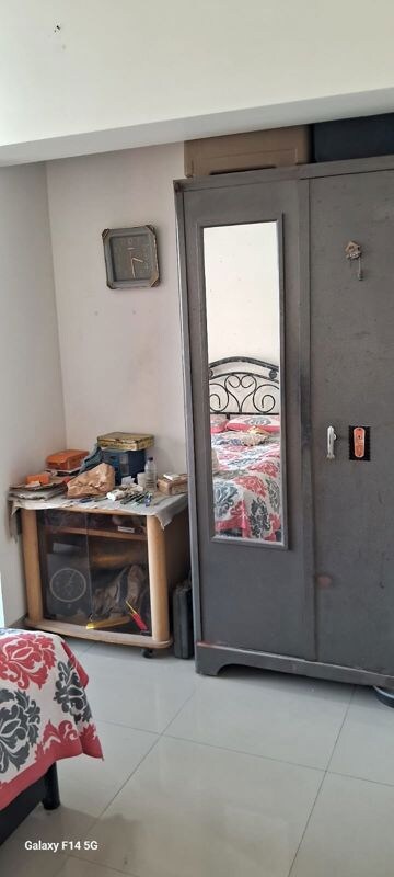 Furnished Amenities in 1 BHK Apartment at Iris CHS, Kasarvadavali – for Rent