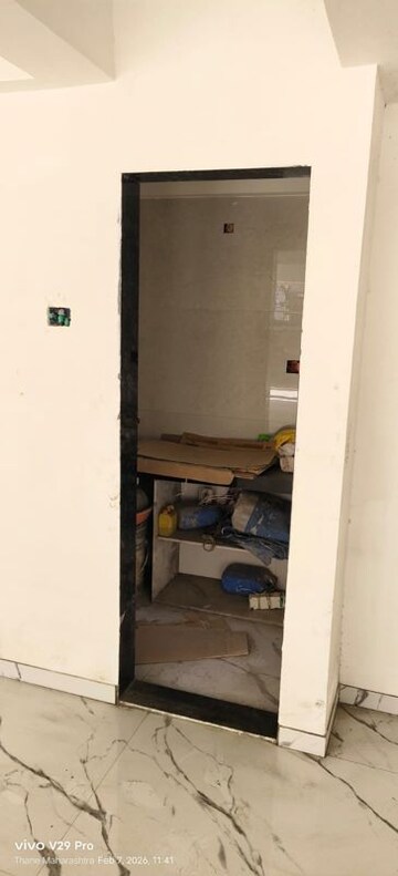 Furnished Amenities in 1 BHK Apartment at Iris CHS, Kasarvadavali – for Rent