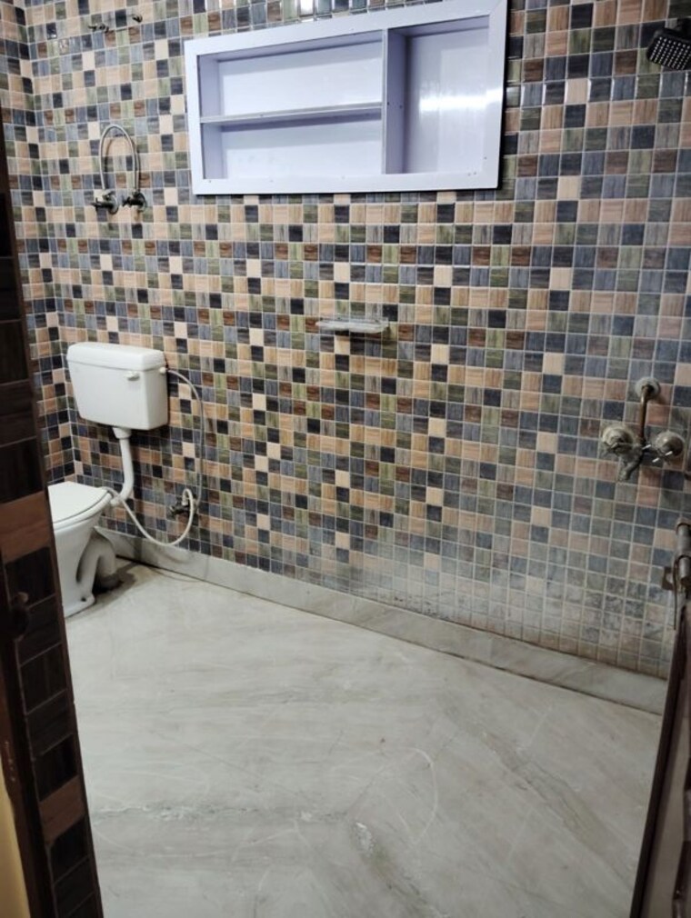 Bathroom, sector 56 2 Bedroom 2250 Sq.Ft. Independent House In Sector 56 Noida 9931618