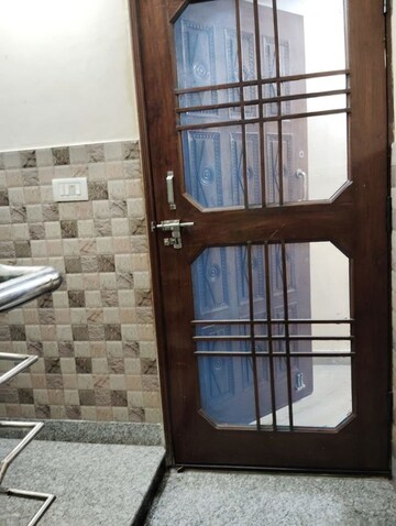 Furnished Amenities in 2 BHK Independent House at Sector 56 – for Rent