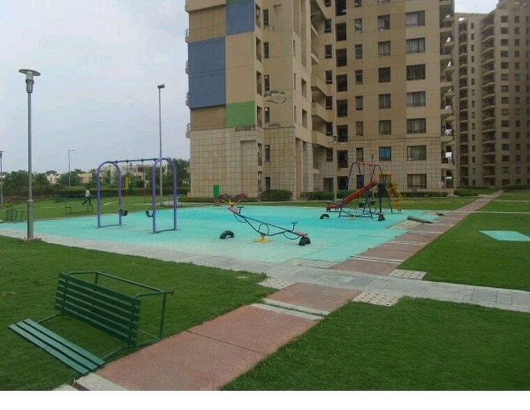Swimming Pool, unitech-fresco 3 Bedroom 1629 Sq.Ft. Apartment In Sector 50 Gurgaon 9931631