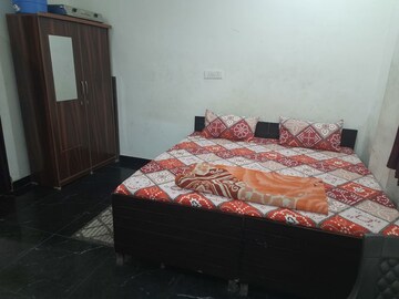 Bedroom in  Pg at Sector 63a – for Rent