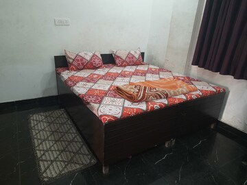 Bedroom in  Pg at Sector 63a – for Rent