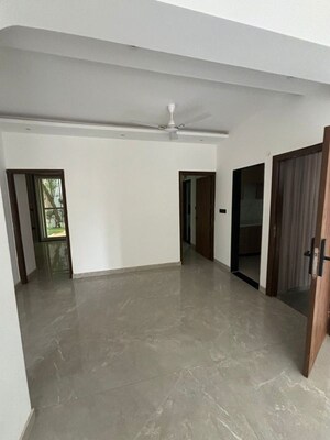 Room in 3 BHK Builder Floor at Sector 57 – for Sale