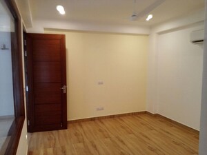 Room in 3 BHK Builder Floor at Anand Niketan – for Rent