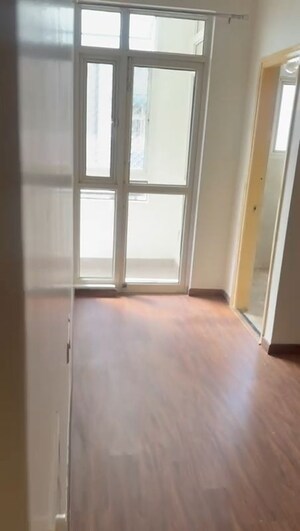 Room in 2 BHK Builder Floor at Wave Executive Floors, Wave City – for Rent