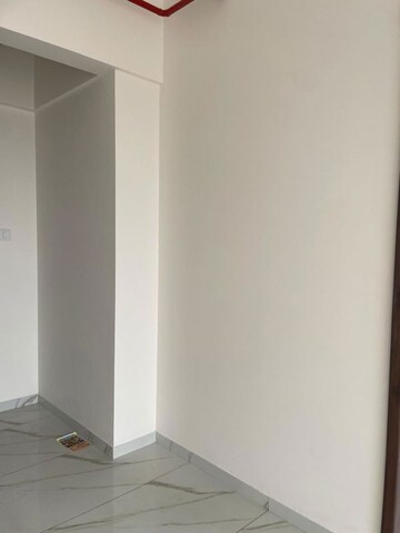 Room in 2 BHK Apartment at Kohinoor Sapphire 3, Tathawade – for Rent
