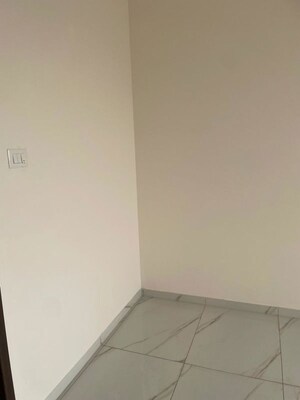 Room in 2 BHK Apartment at Kohinoor Sapphire 3, Tathawade – for Rent