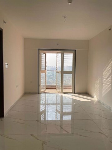 Room in 2 BHK Apartment at Kohinoor Sapphire 3, Tathawade – for Rent