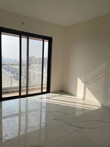 Room in 2 BHK Apartment at Kohinoor Sapphire 3, Tathawade – for Rent