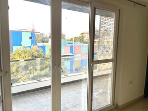 Room in 3 BHK Builder Floor at Sushant Lok 2, Sector 57 – for Rent