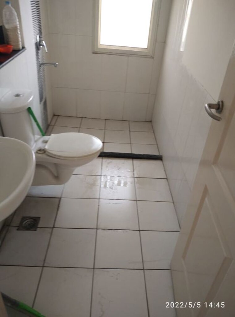 Bathroom, jaypee-greens-star-court 3 Bedroom 2156 Sq.Ft. Apartment In Jaypee Greens Greater Noida 9931705