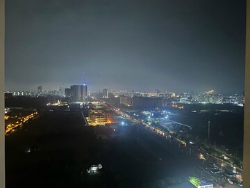 Swimming Pool in 2 BHK Apartment at M3M Skywalk, Sector 74 – for Rent