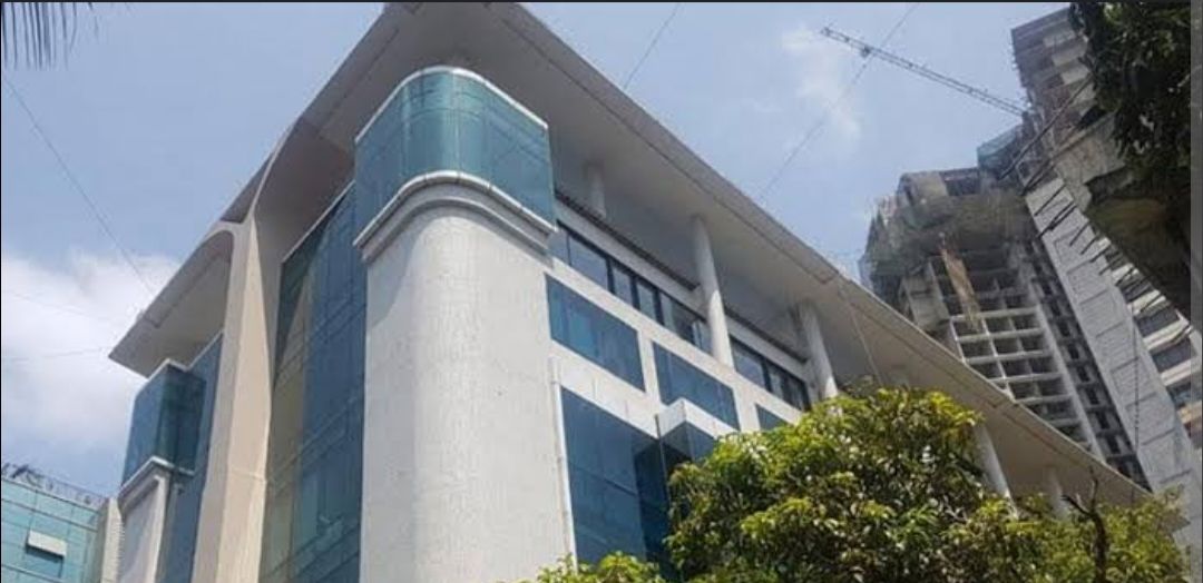 Office Space For Rent in Satyadev Plaza