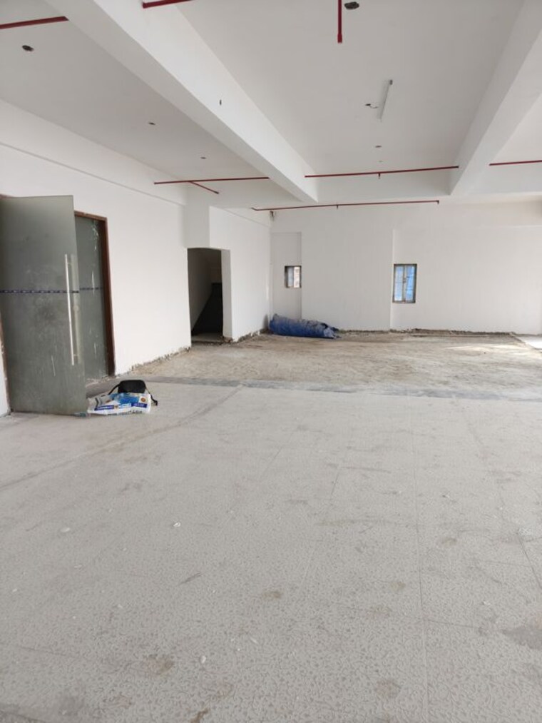  Parking, gajra-g-square-business-park Commercial Shop 4800 Sq.Ft. In Vashi Sector 30a Navi Mumbai 9931725