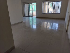 Room in 3 BHK Apartment at Mirchandani Palms, Rahatani – for Rent