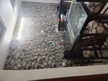 Parking in 4 BHK Builder Floor at Safdarjung Enclave – for Sale