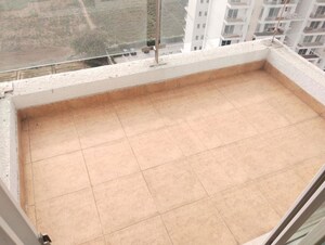 Balcony in 2.5 BHK Apartment at Shree Vardhman Victoria, Sector 70 – for Rent