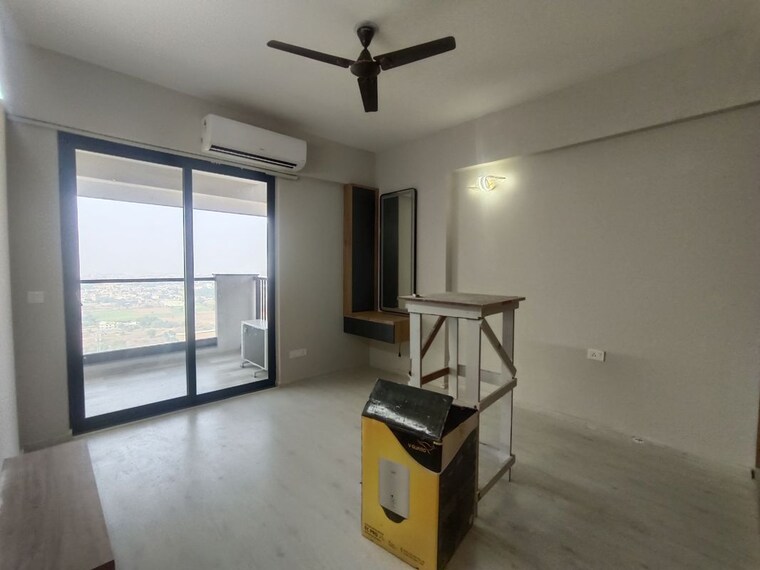 Room, m3m-skywalk 2 Bedroom 1682 Sq.Ft. Apartment In Sector 74 Gurgaon 9931774