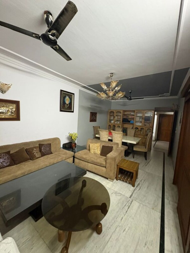Master Bedroom, anand lok 5 Bedroom 800 Sq.Yd. Apartment In Anand Lok Delhi 9931802