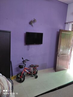 1 Rk+ Pooja Room Apartment For Rent in Park View Apartments Noida